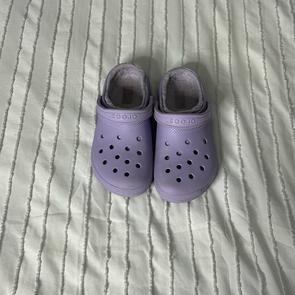 Crocs, size 9 in woman’s